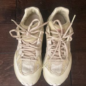 Ivy Park Savage Trail Running Shoe